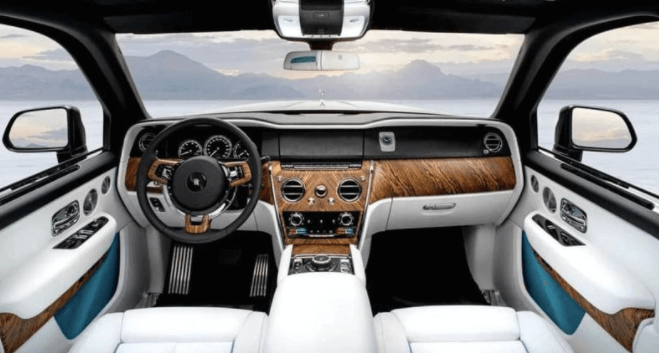 Rolls-Royce Cullinan – первый кроссовер премиум-бренда